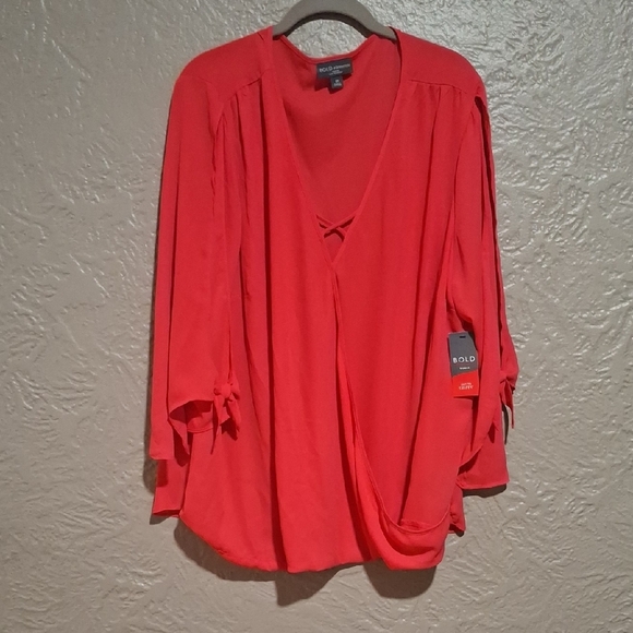 New BOLD elements Wome'sRed Asymmetrical Blouse Size 2x - Picture 1 of 11